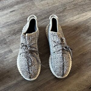 Yeezy 350 Turtle Dove OG